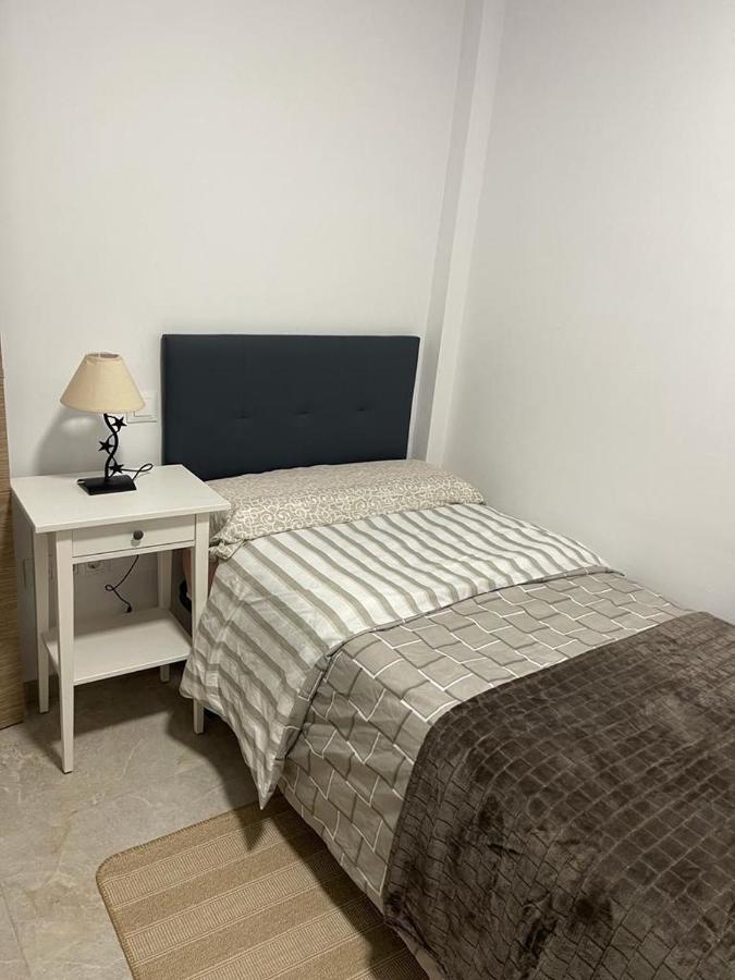 Huelin Playa Apartment Malaga Bagian luar foto